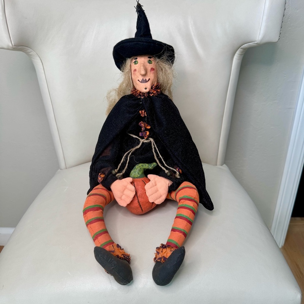 Set of 2 Vintage Halloween Witches Hand Painted Decorative Folk Art Black Orange - Picture 3 of 16